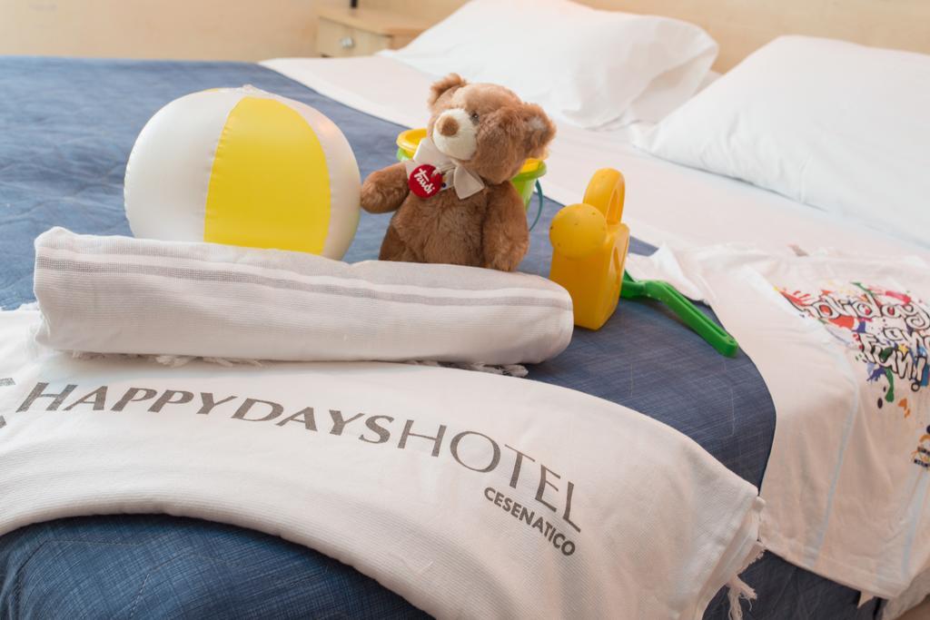 צ'סנטיקו Hotel New Castle מראה חיצוני תמונה