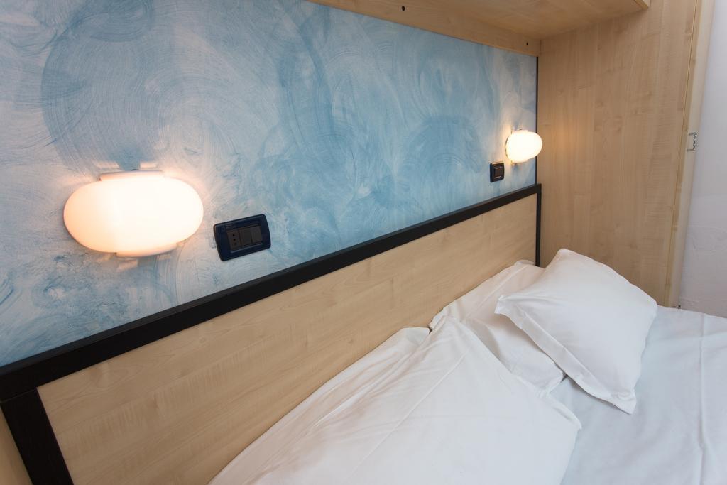 צ'סנטיקו Hotel New Castle מראה חיצוני תמונה