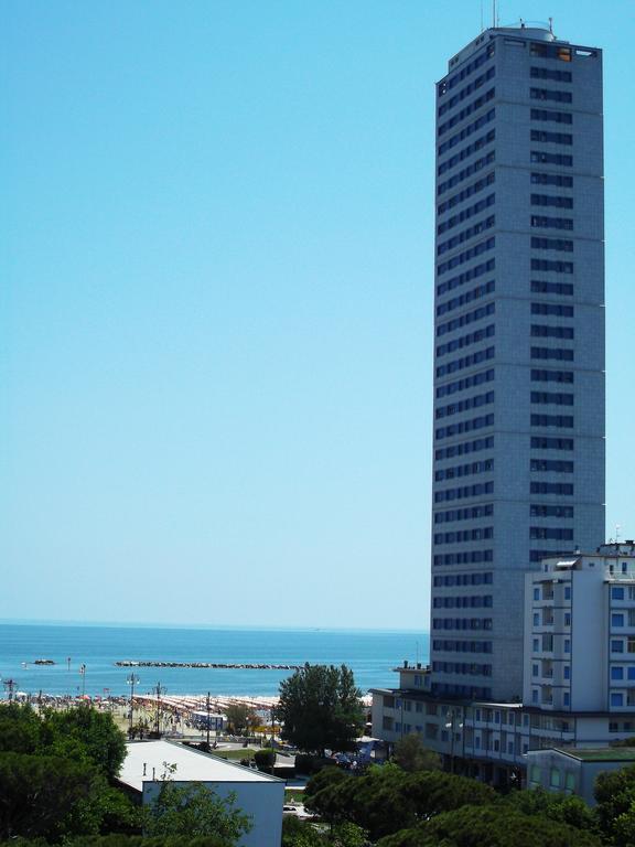 צ'סנטיקו Hotel New Castle מראה חיצוני תמונה